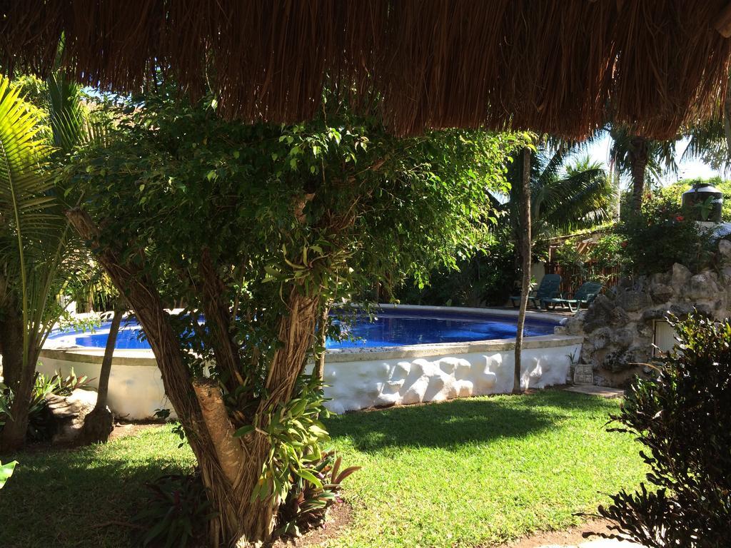 Hotel Que Onda Akumal Exterior photo